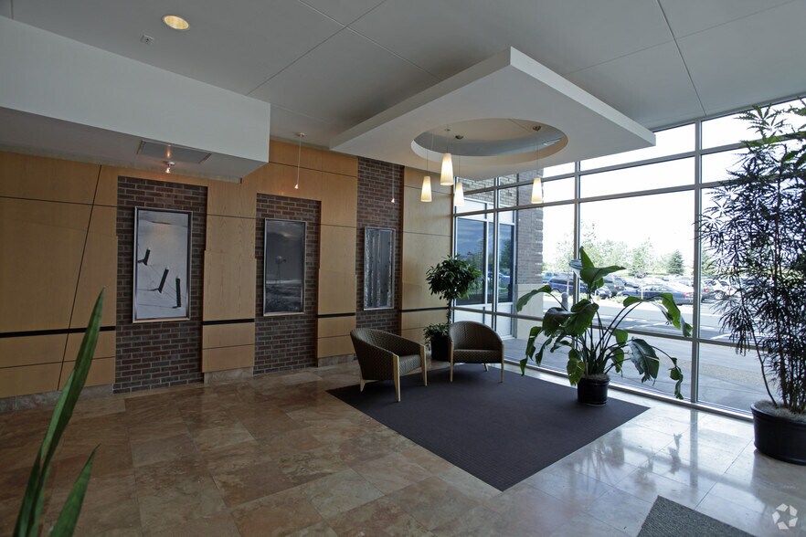 2725 Rocky Mountain Ave, Loveland, CO à louer - Hall d’entrée - Image 2 de 9