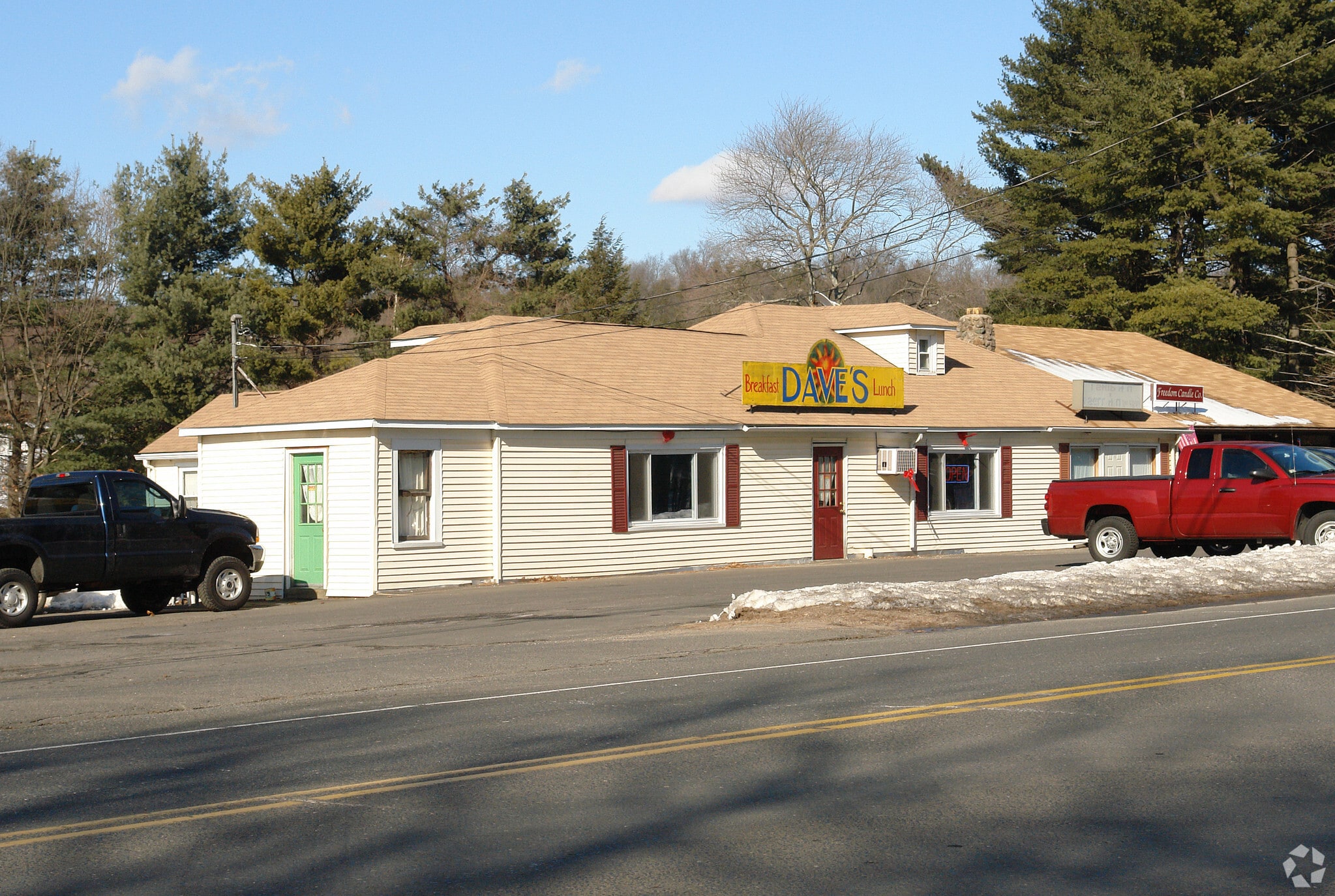 569 Salmon Brooke St, Granby, CT à louer Photo principale- Image 1 de 3