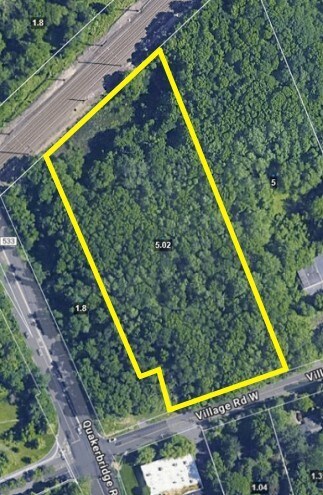 834 Village Rd W, West Windsor, NJ à vendre - Photo du bâtiment - Image 1 de 1