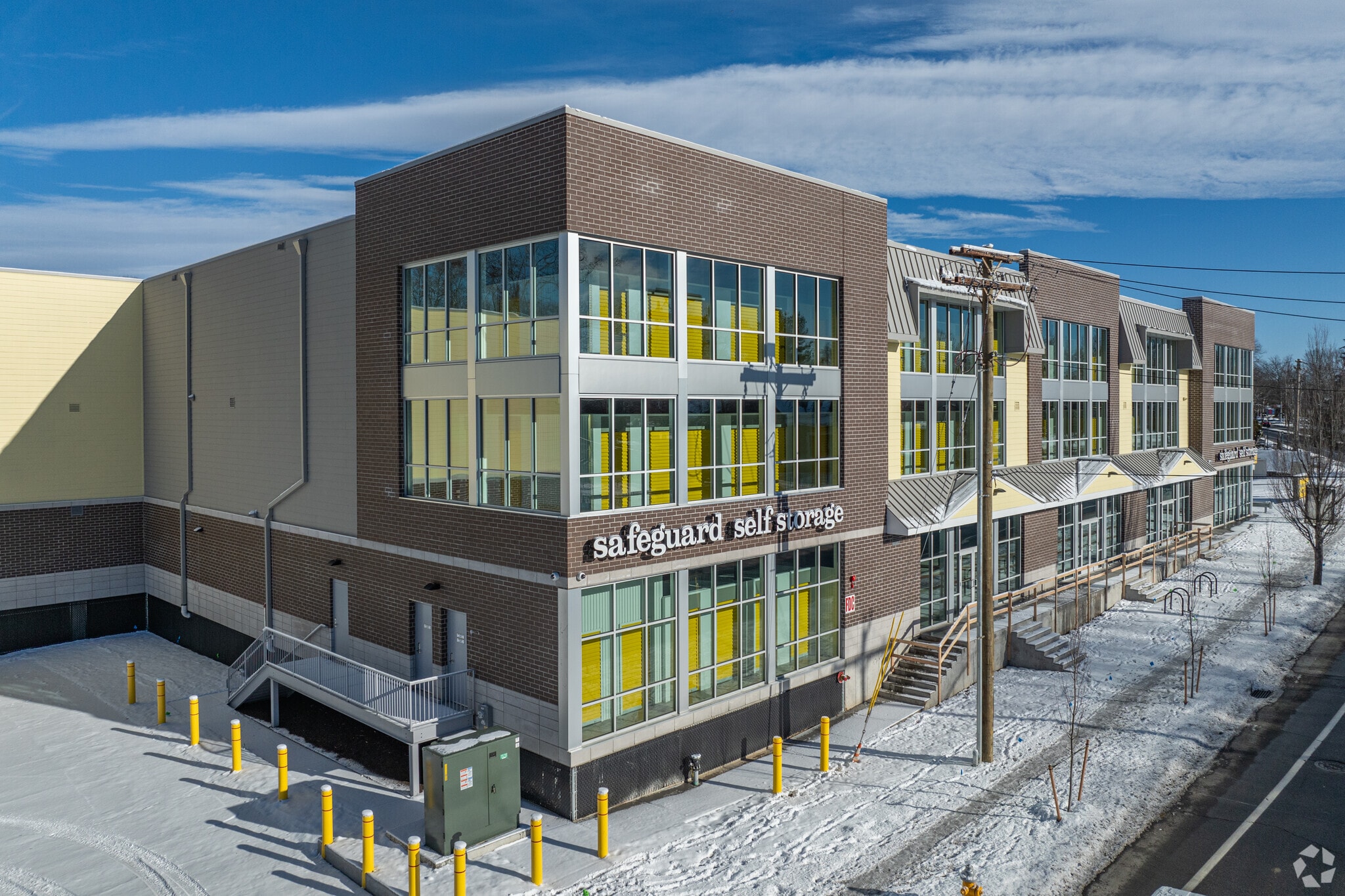 2710 North Ave, Bridgeport, CT for lease Primary Photo- Image 1 of 6