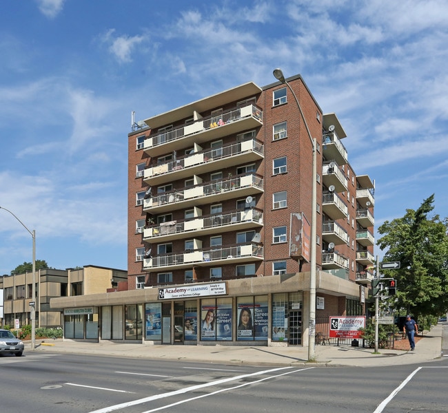More details for 401 Main St E, Hamilton, ON - Multifamily for Sale