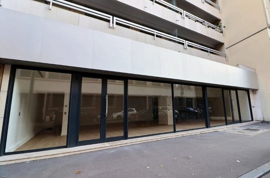 39-47 Rue Du Docteur Blanche, Paris for lease - Building Photo - Image 1 of 7