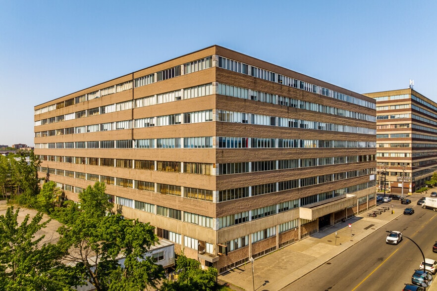 9500 Rue Meilleur, Montréal, QC for lease - Primary Photo - Image 1 of 11