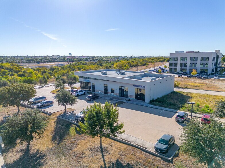 6800 Harris Pky, Fort Worth, TX à louer - Photo du bâtiment - Image 2 de 21