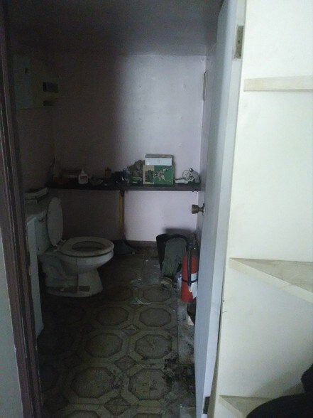 2802 Edgmont Ave, Parkside Manor, PA for sale - Building Photo - Image 3 of 8