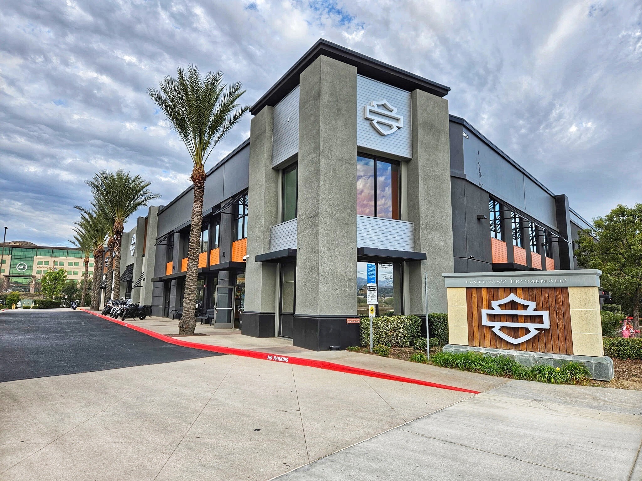 28656 The Old Rd, Valencia, CA à vendre Photo du bâtiment- Image 1 de 1