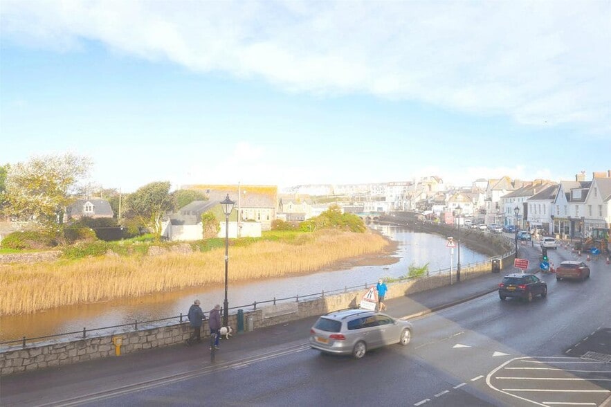 35 The Strand, Bude for sale - Building Photo - Image 3 of 23