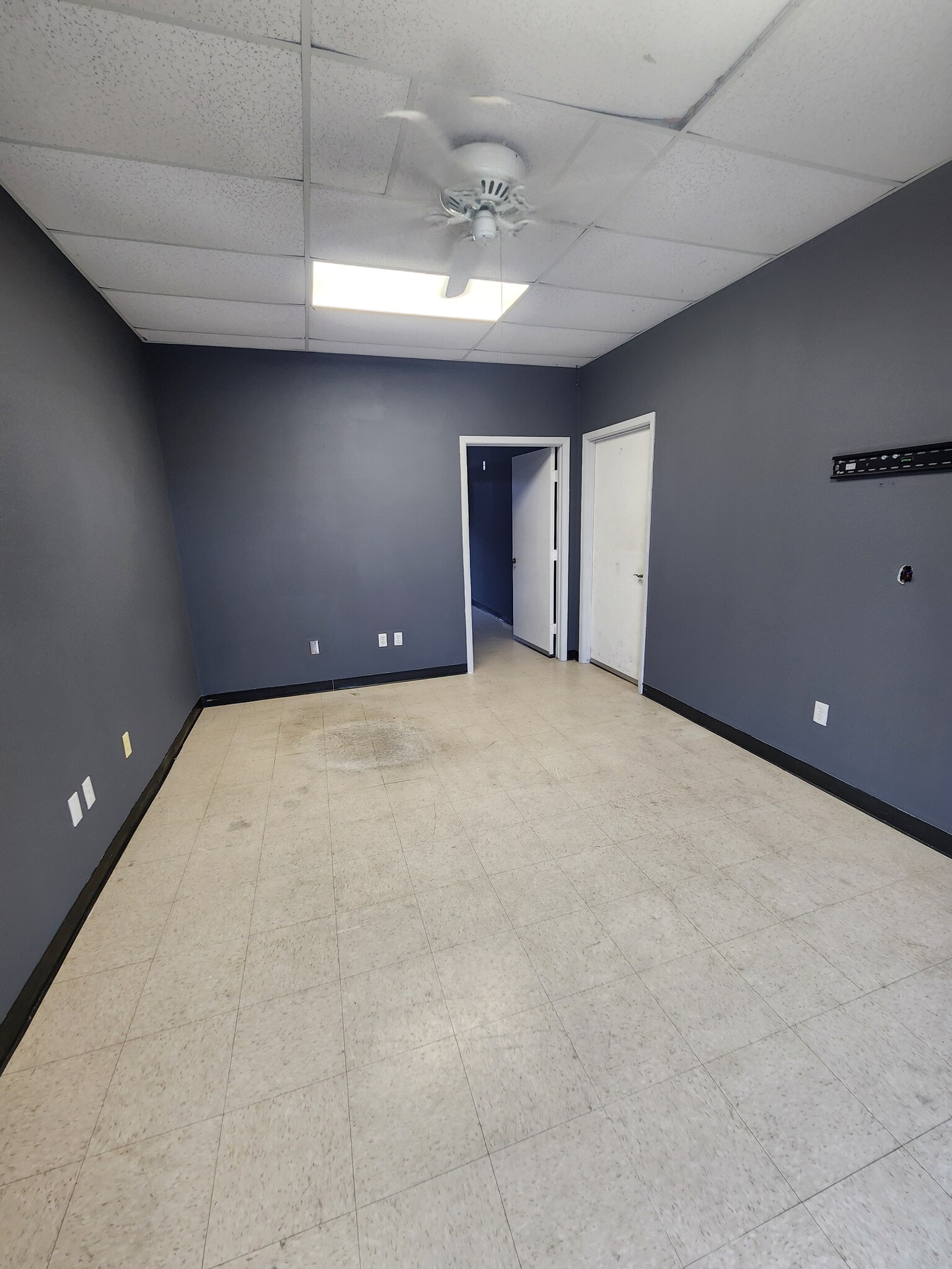 12455 Westpark Dr, Houston, TX à louer Photo intérieure- Image 1 de 5