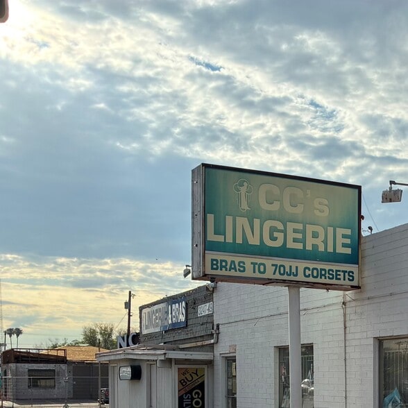 3247-3249 E Thomas Rd, Phoenix, AZ for sale - Building Photo - Image 2 of 7