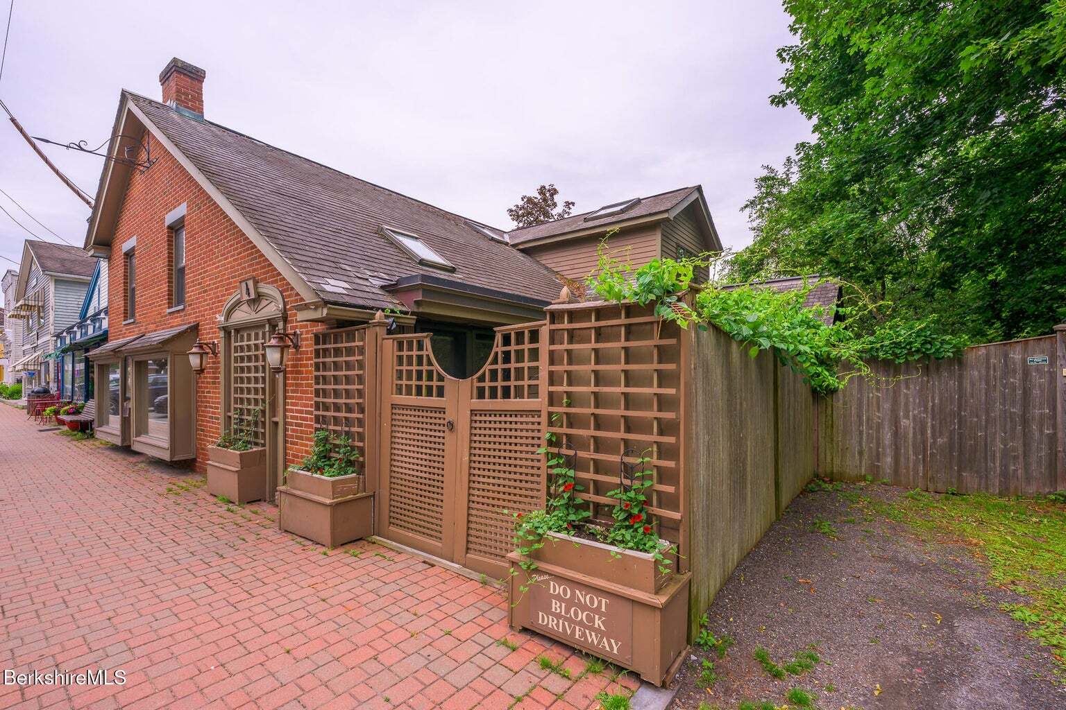 4 Main St, West Stockbridge, MA à vendre Photo principale- Image 1 de 35