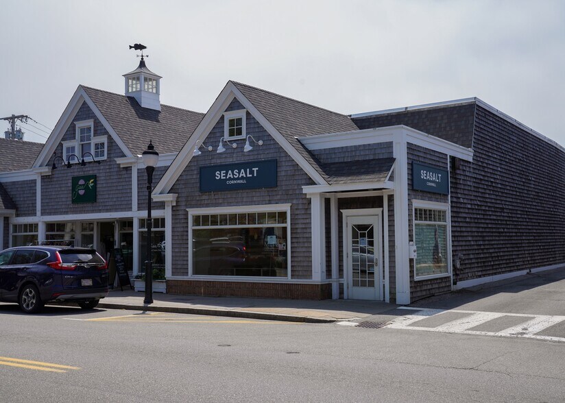 199 Main St, Falmouth, MA à vendre - Photo du bâtiment - Image 1 de 21