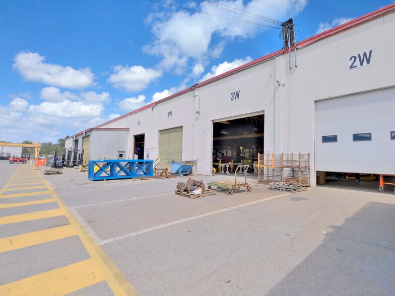 575 Page Av, Penticton, BC à vendre - Photo du bâtiment - Image 3 de 15