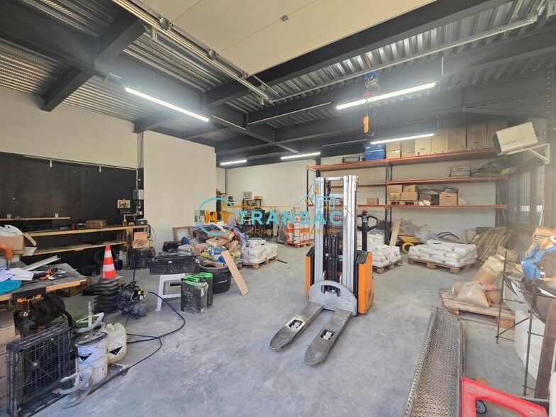 Industrial in Bussy-Saint-Georges for lease - Interior Photo - Image 3 of 16