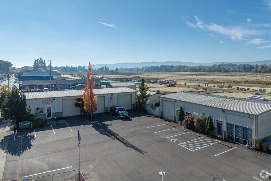 161-165 N Main St, Banks, OR for lease - Primary Photo - Image 1 of 4