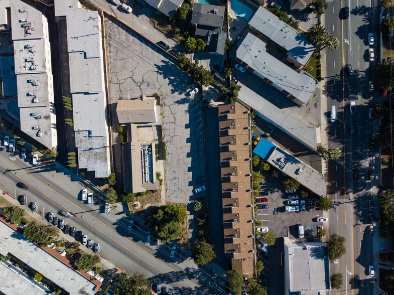 2817 Montrose Ave, Glendale, CA for sale - Building Photo - Image 2 of 10