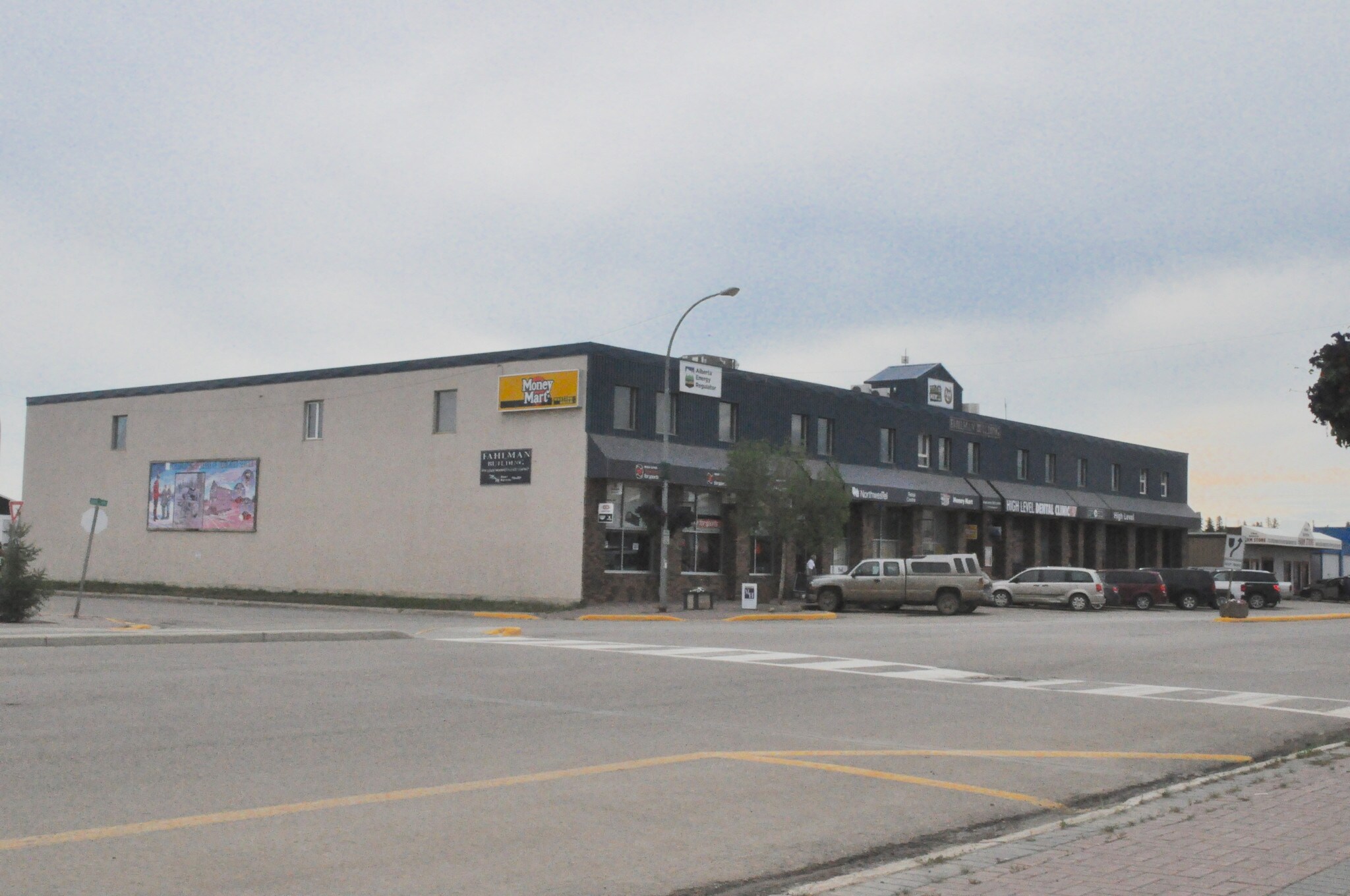 9808 100 Ave, Mackenzie No 23, AB à vendre Autre- Image 1 de 1