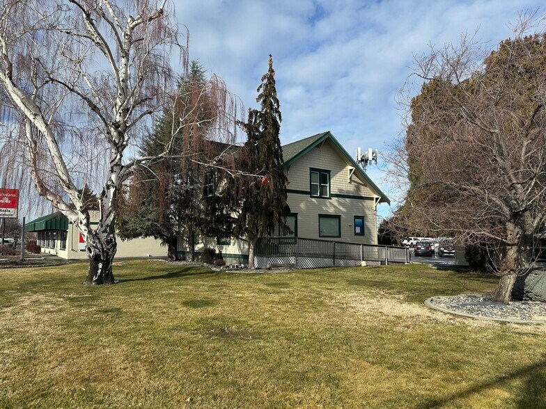 3104 W Kennewick Ave, Kennewick, WA à louer - Photo du bâtiment - Image 2 de 14