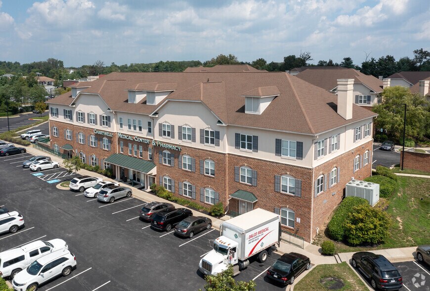 8186 Lark Brown Rd, Elkridge, MD à vendre - Photo du bâtiment - Image 1 de 1
