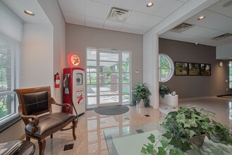 19855 Greenwind Chase Dr, Houston, TX for lease Interior Photo- Image 2 of 32