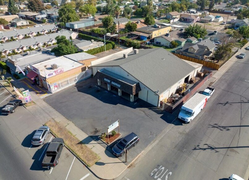 6852 N Winton Way, Winton, CA à vendre - Photo du bâtiment - Image 3 de 18