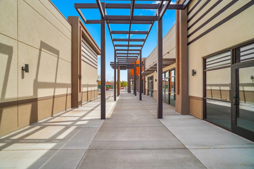 403 Executive Center Blvd, El Paso, TX for lease - Building Photo - Image 2 of 24