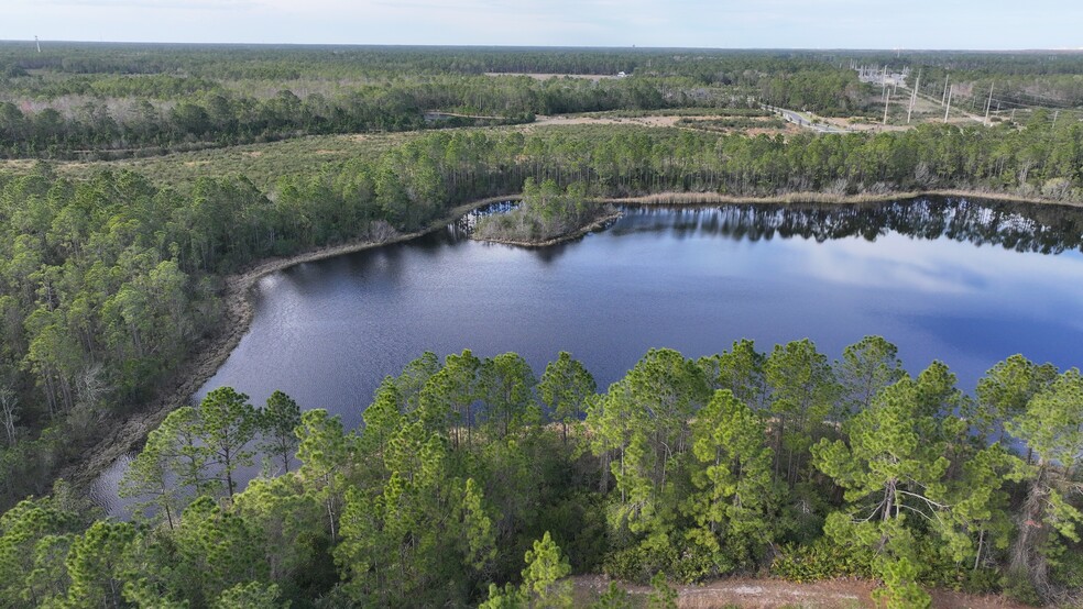 Hawthorn ave, Palm Coast, FL à vendre - Photo du bâtiment - Image 2 de 17