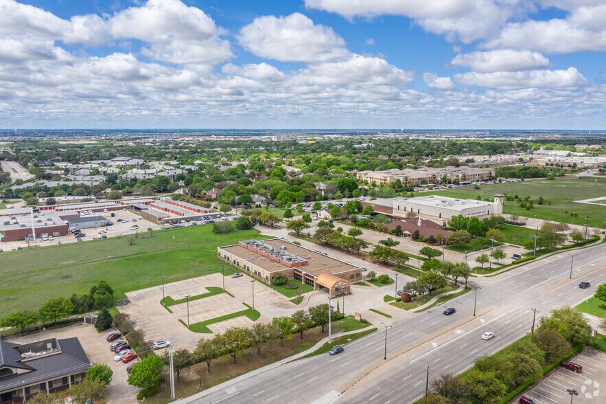 7589 Preston Rd, Frisco, TX à louer - Photo du bâtiment - Image 2 de 4