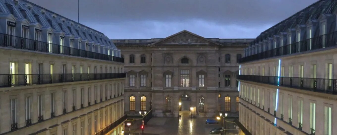 Flex dans Paris à louer Photo du bâtiment- Image 1 de 8