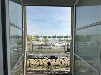 Plus de détails pour 88-89 Quai Des Chartrons, Bordeaux - Bureau, Commerce de détail à louer
