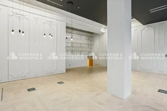 Office in Boulogne-Billancourt for lease Interior Photo- Image 2 of 10