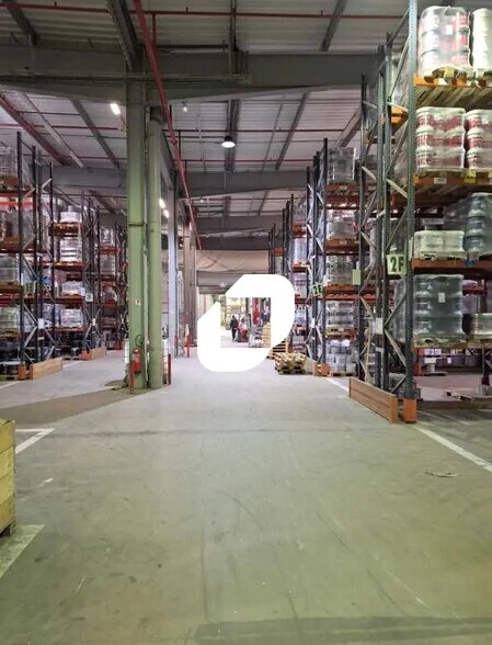 Bureau dans Canéjan à louer - Photo du bâtiment - Image 2 de 7