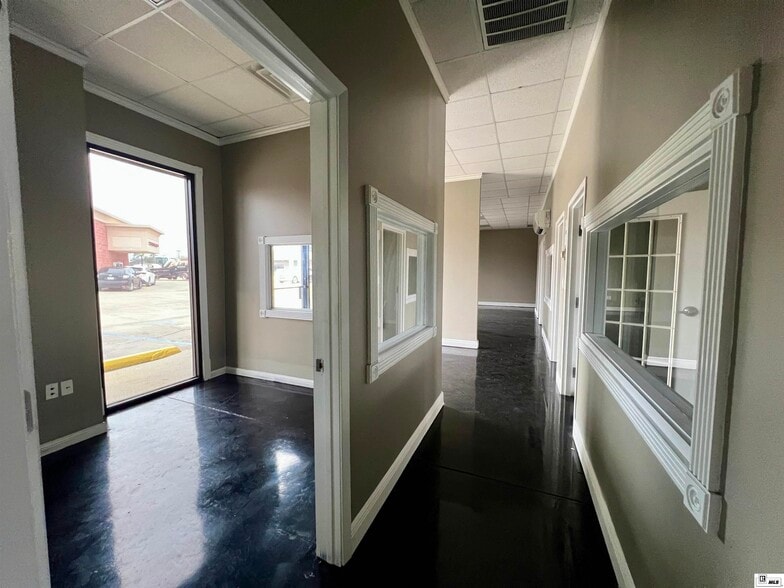 5324 Cypress St, West Monroe, LA for lease - Interior Photo - Image 3 of 25