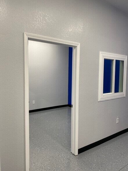 24436 FM 1314 Rd, Porter, TX à louer - Photo intérieure - Image 2 de 7