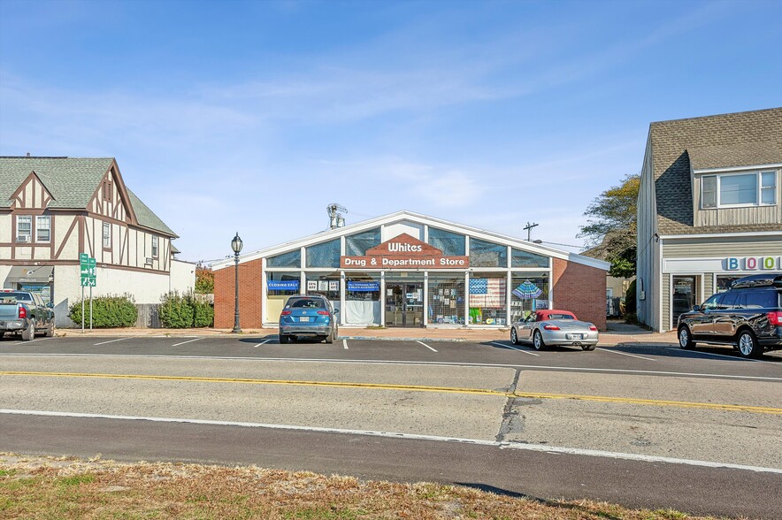 95 Carl Fisher Plz, Montauk, NY for lease - Building Photo - Image 1 of 12