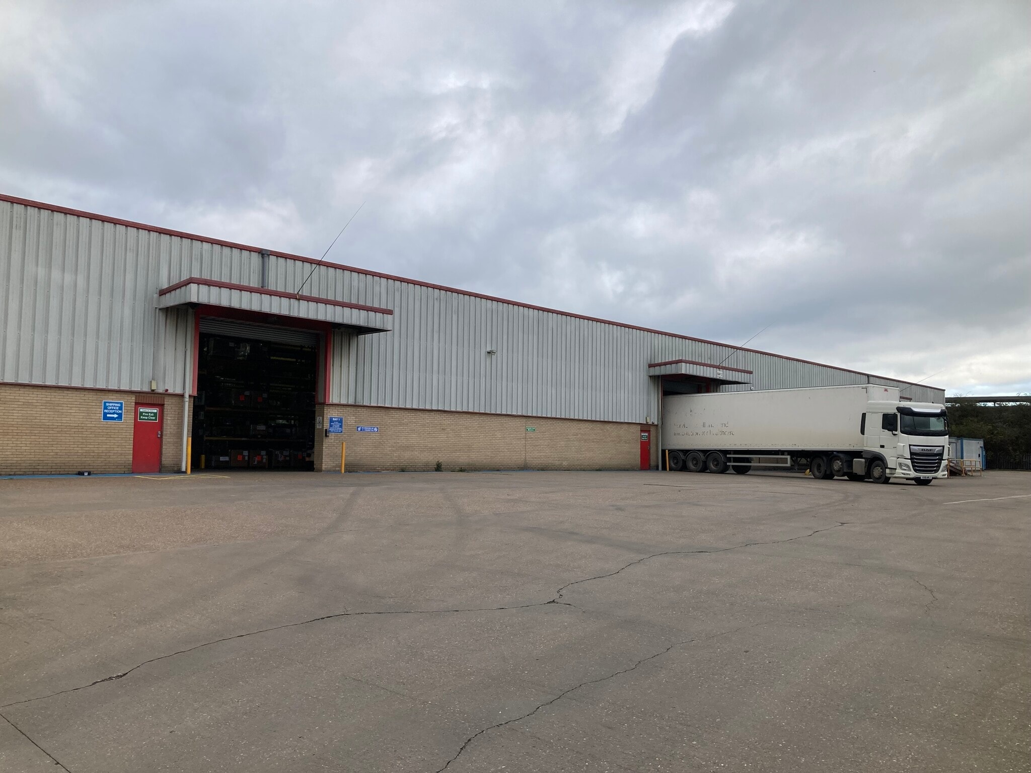 39 Foster St, Hull for lease Building Photo- Image 1 of 3