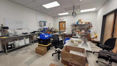 11 Deer Park Dr, Monmouth Junction, NJ for lease Interior Photo- Image 1 of 3