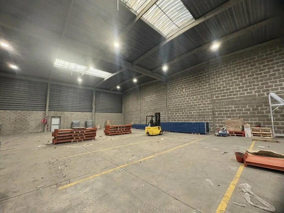 Office in Vitry-sur-Seine for lease Interior Photo- Image 1 of 5