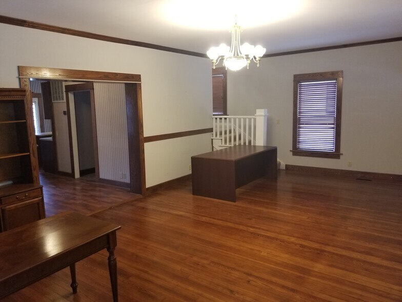 1644 S Denver Ave, Tulsa, OK for lease - Interior Photo - Image 2 of 8