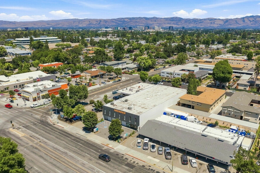 902 S Bascom Ave, San Jose, CA for lease - Building Photo - Image 2 of 36