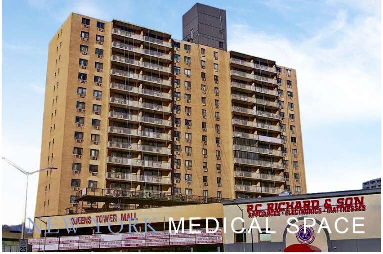 92-29 Queens Blvd, Rego Park, NY à vendre - Photo du bâtiment - Image 2 de 8