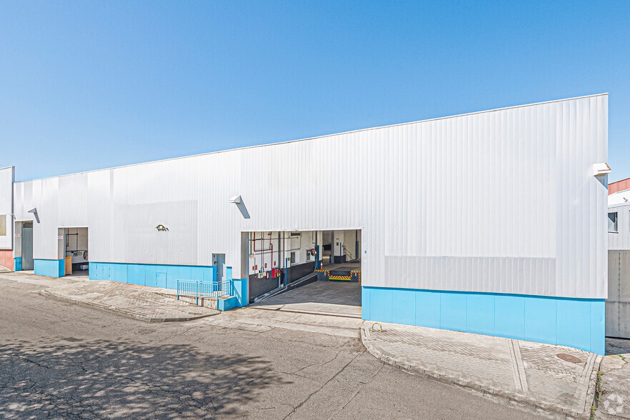 Calle Artesanía, 9, Coslada, Madrid for sale - Primary Photo - Image 1 of 23