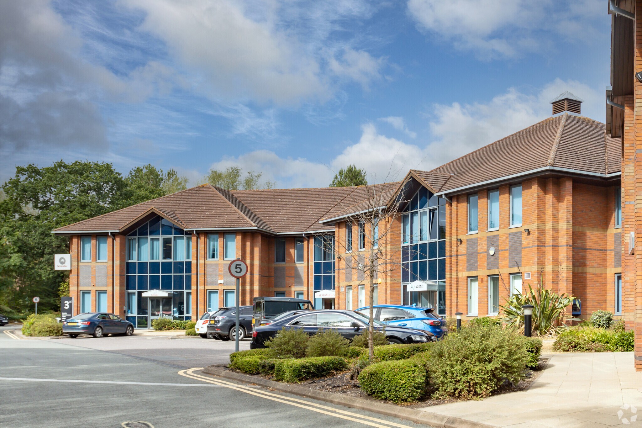 Siskin Dr, Coventry for lease Primary Photo- Image 1 of 10