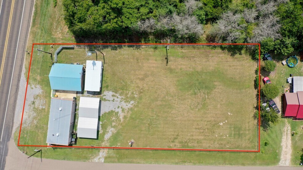 212 S Tammye Ln, Madisonville, TX à vendre - Photo principale - Image 1 de 28