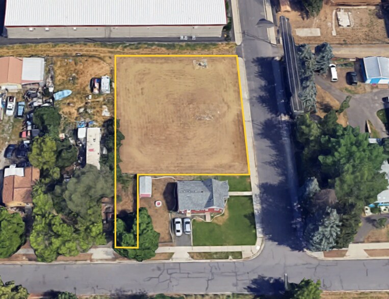 4415 N Rebecca St, Spokane, WA à vendre - Photo du bâtiment - Image 2 de 4