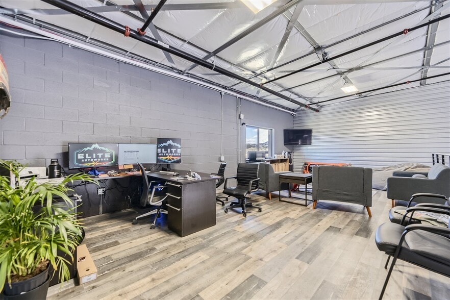 1008 S Interstate 25, Castle Rock, CO for sale - Interior Photo - Image 3 of 46