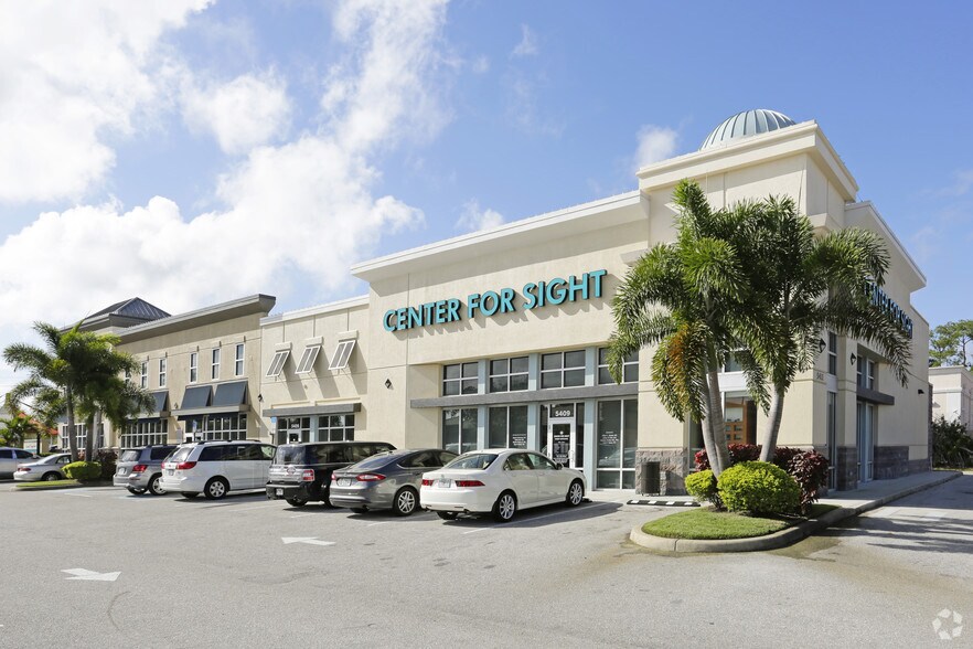 University Pky, University Park, FL for lease - Primary Photo - Image 1 of 6