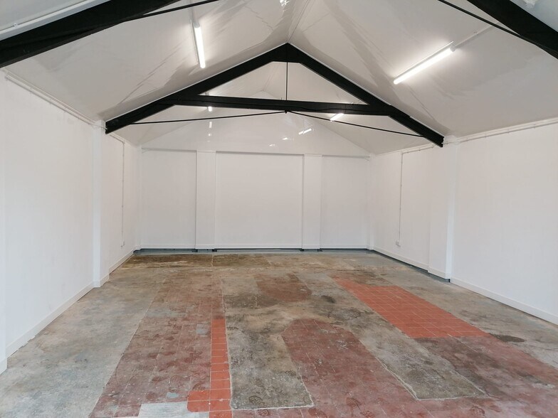 Farnham Road, Farnham à louer - Photo intérieure - Image 3 de 4