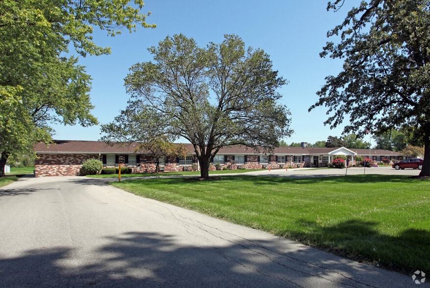 1529 W Lancaster St, Bluffton, IN for sale - Primary Photo - Image 1 of 26