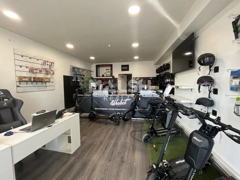 Retail in Lyon for lease - Interior Photo - Image 3 of 5