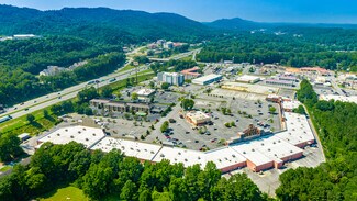 Plus de détails pour 1001 Market St, Dalton, GA - Commerce de détail à louer